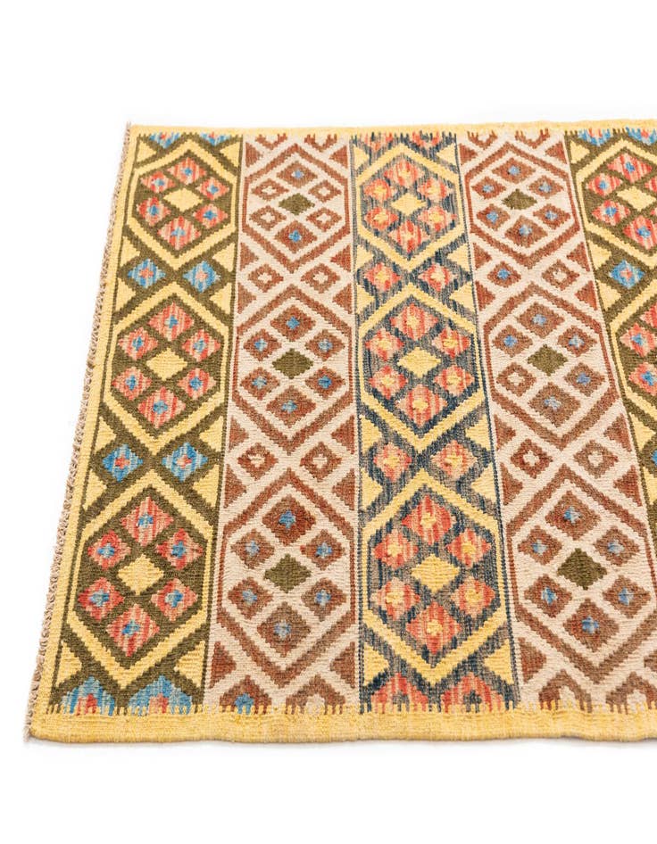 Detail image of  3' 4 x 5'  Hand Woven Kilim Maymana Wool Rug