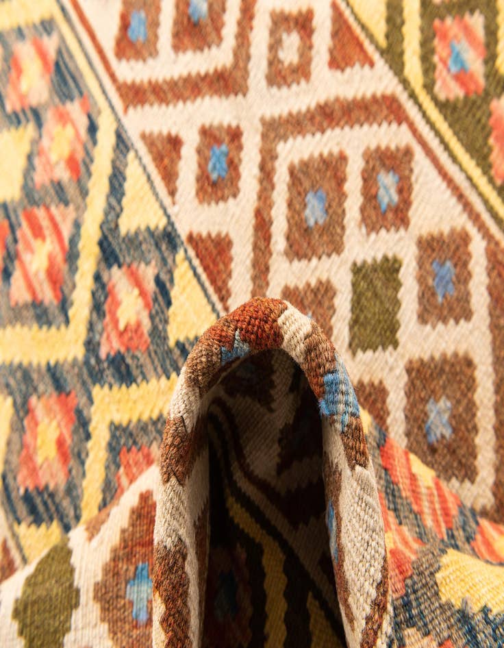 Detail image of  3' 4 x 5'  Hand Woven Kilim Maymana Wool Rug