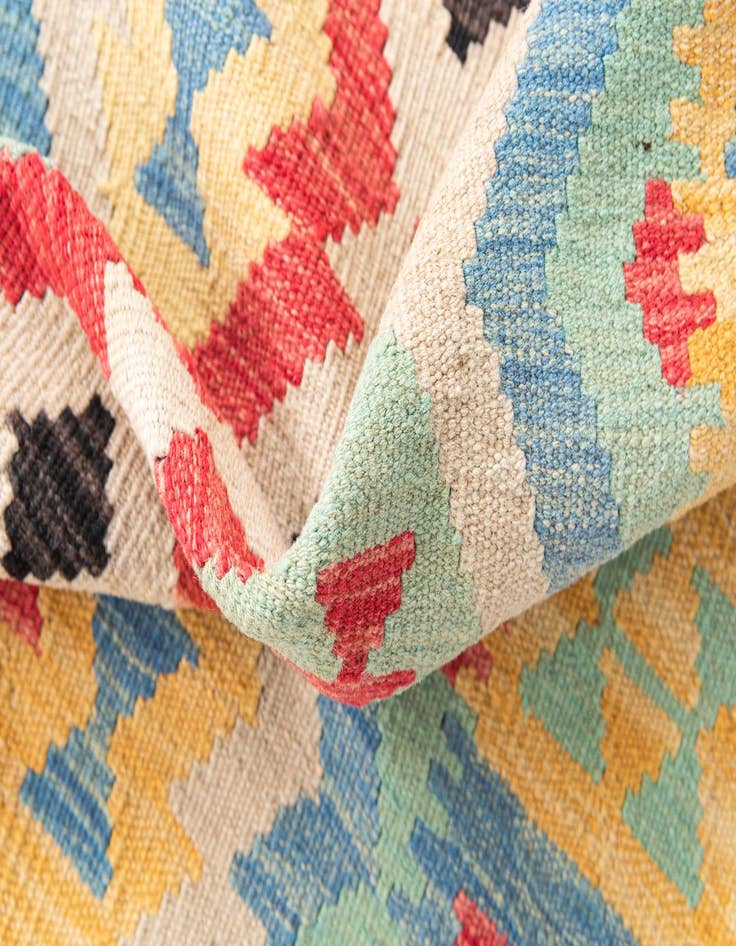 Detail image of  3' 6 x 6' 3  Hand Woven Kilim Maymana Wool Rug