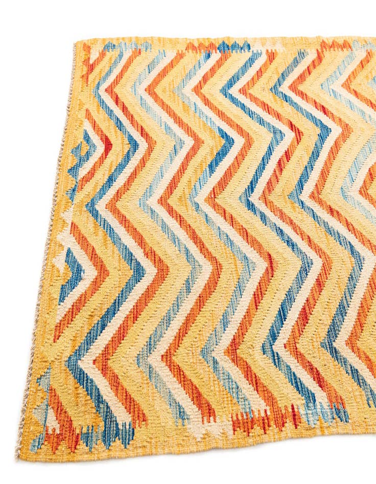 Detail image of  3' 5 x 6' 3  Hand Woven Kilim Maymana Wool Rug