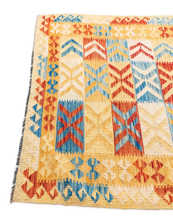 Detail image of  3' 6 x 6' 8  Hand Woven Kilim Maymana Wool Rug