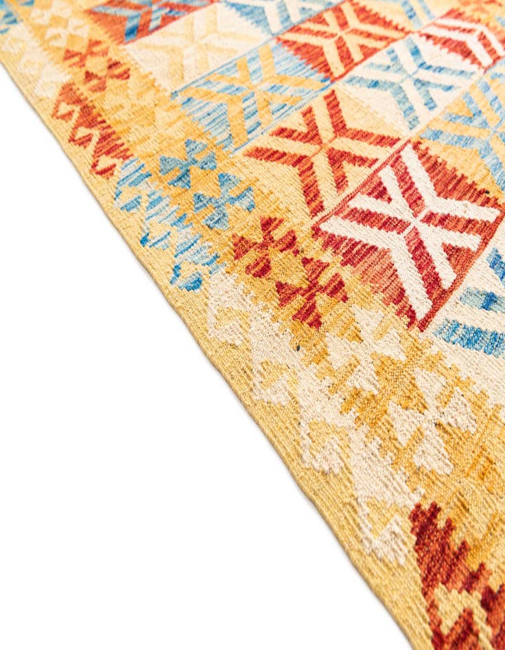 Detail image of  3' 6 x 6' 8  Hand Woven Kilim Maymana Wool Rug
