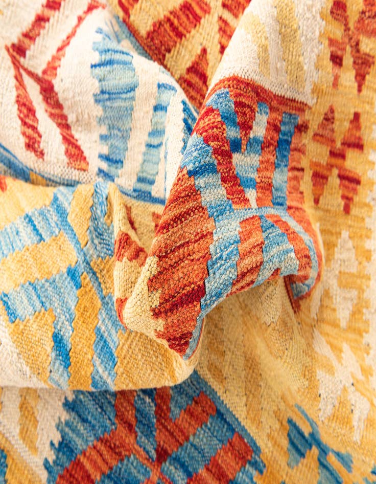 Detail image of  3' 6 x 6' 8  Hand Woven Kilim Maymana Wool Rug