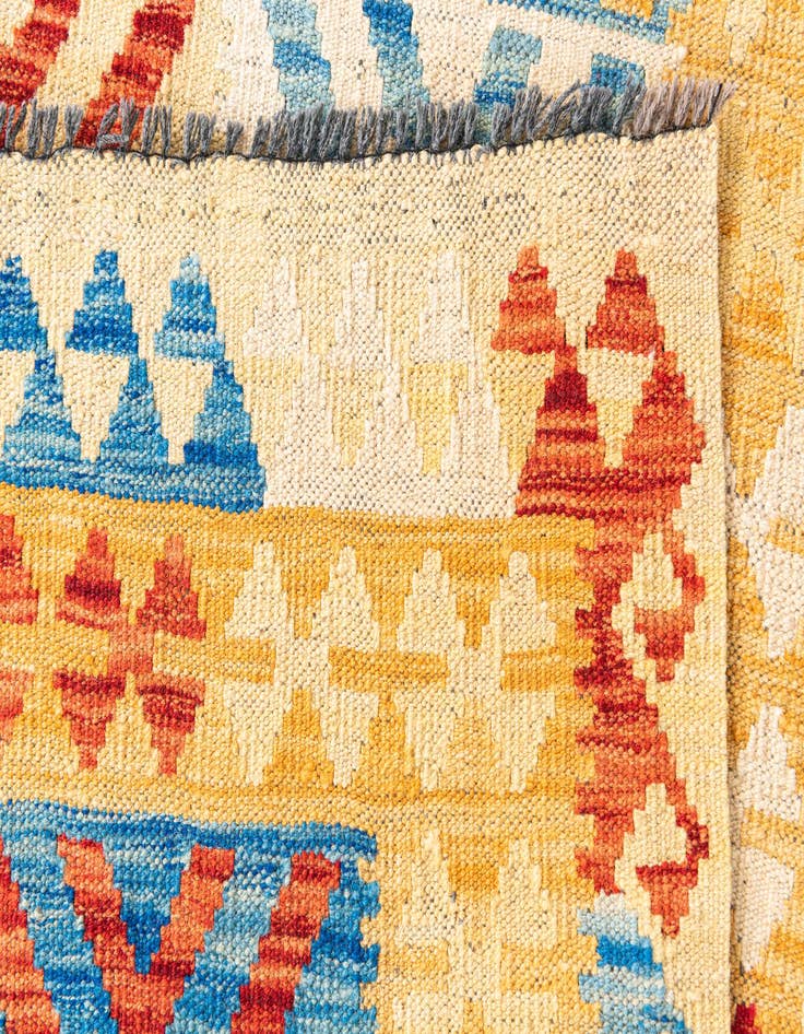 Detail image of  3' 6 x 6' 8  Hand Woven Kilim Maymana Wool Rug