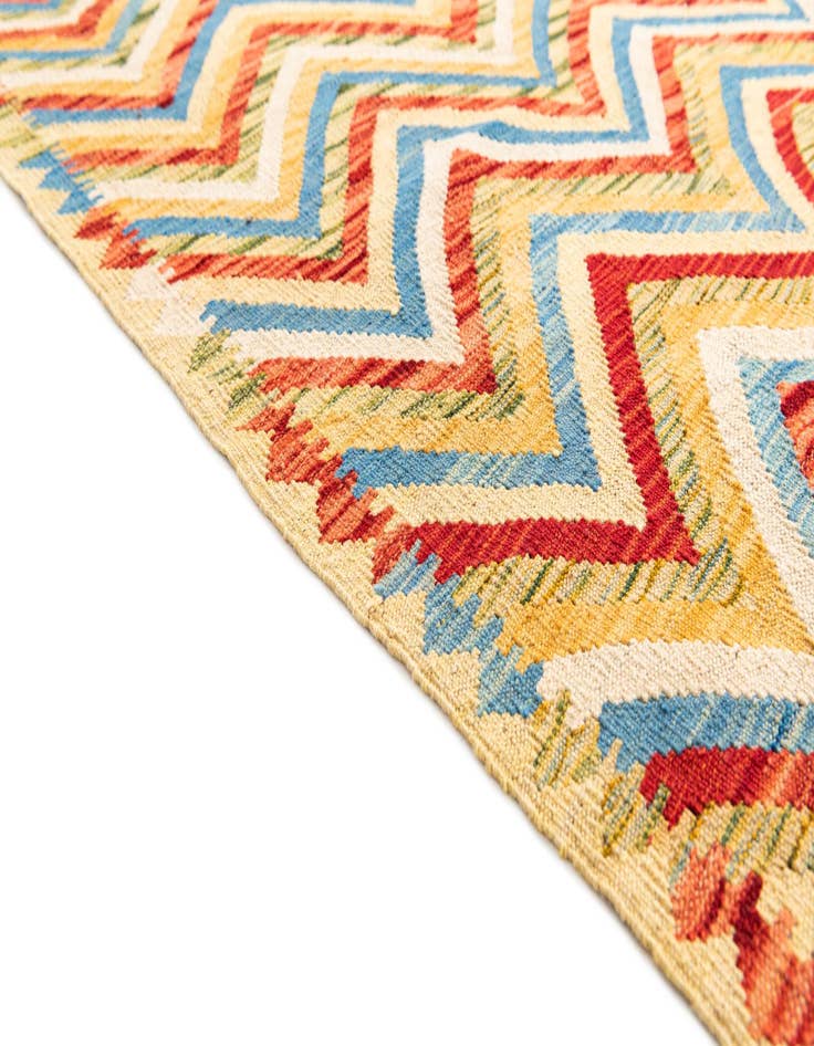 Detail image of  3' 5 x 6' 4  Hand Woven Kilim Maymana Wool Rug