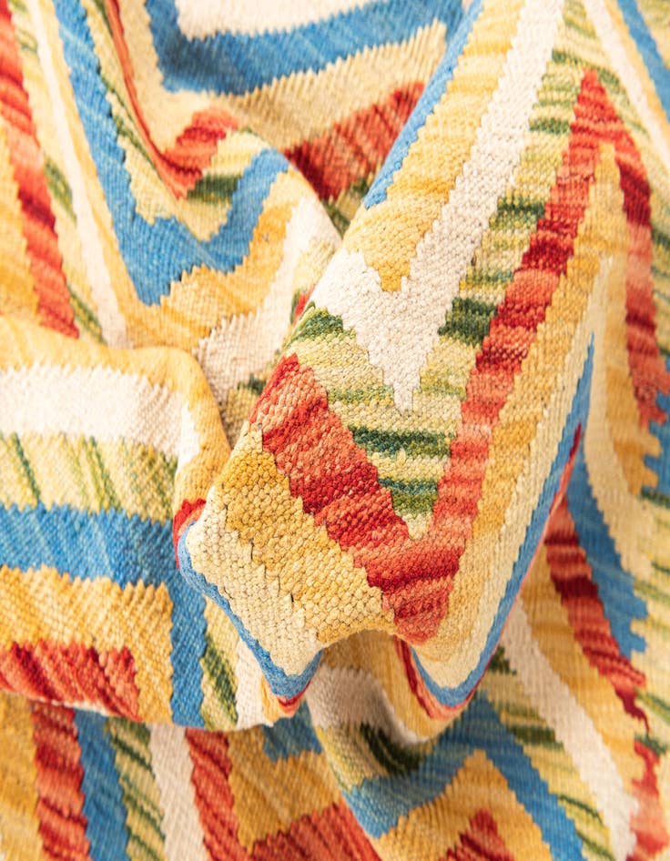 Detail image of  3' 5 x 6' 4  Hand Woven Kilim Maymana Wool Rug
