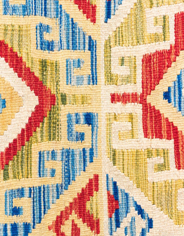 Detail image of  3' 4 x 6' 6  Hand Woven Kilim Maymana Wool Rug