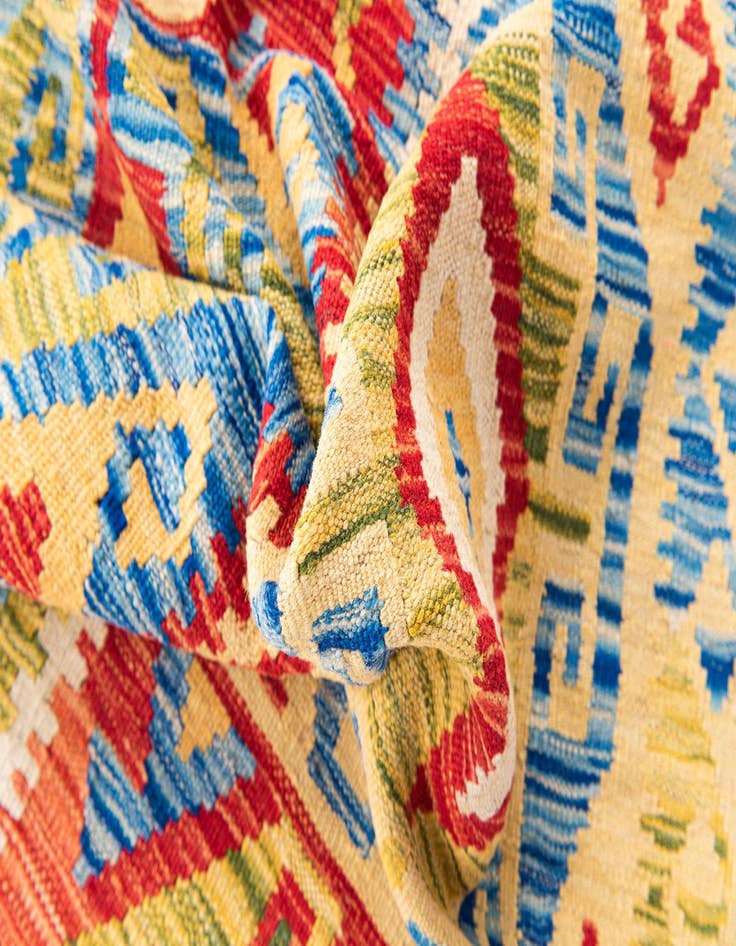 Detail image of  3' 4 x 6' 6  Hand Woven Kilim Maymana Wool Rug