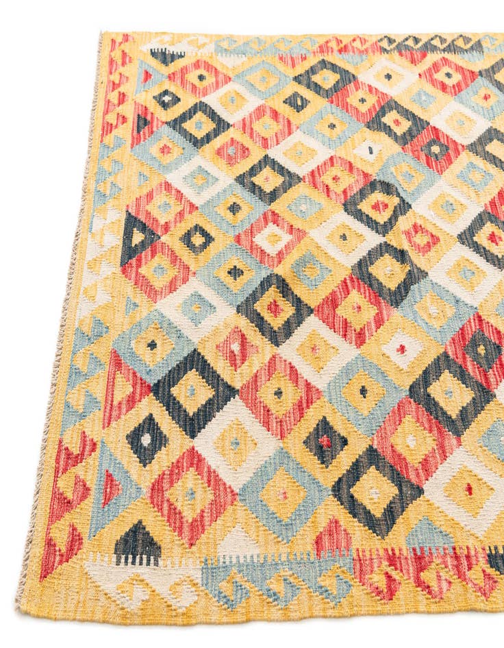 Detail image of  4' 2 x 5' 7  Hand Woven Kilim Maymana Wool Rug