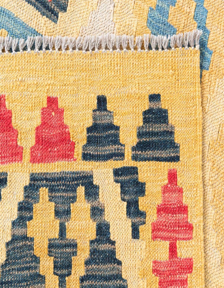 Detail image of  4' 2 x 6'  Hand Woven Kilim Maymana Wool Rug