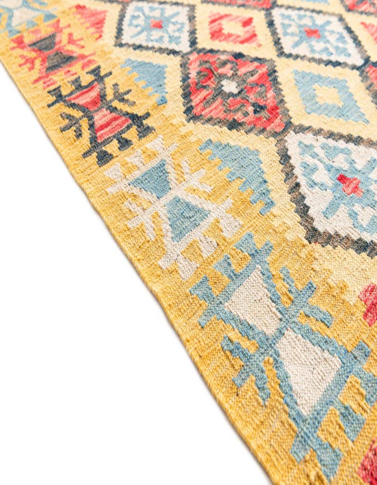 Detail image of  4' 3 x 5' 7  Hand Woven Kilim Maymana Wool Rug