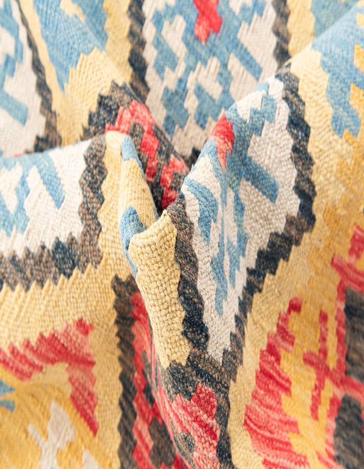 Detail image of  4' 3 x 5' 7  Hand Woven Kilim Maymana Wool Rug