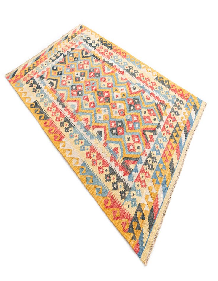 Detail image of 4' 4 x 6' 7 Hand Woven Kilim Maymana Wool Rug