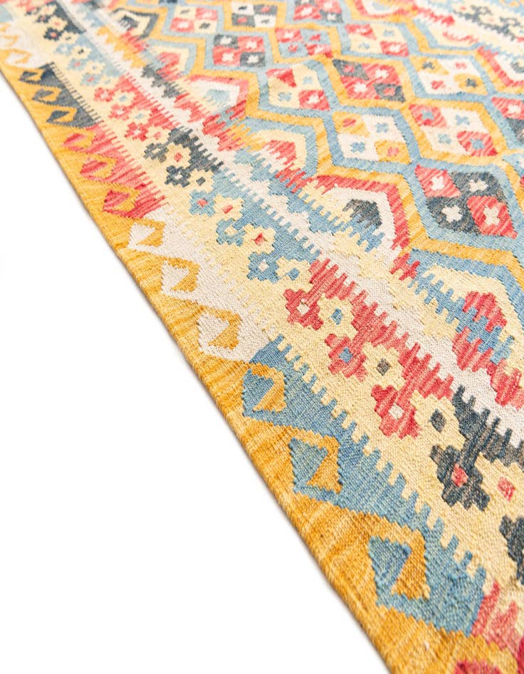 Detail image of 4' 4 x 6' 7 Hand Woven Kilim Maymana Wool Rug