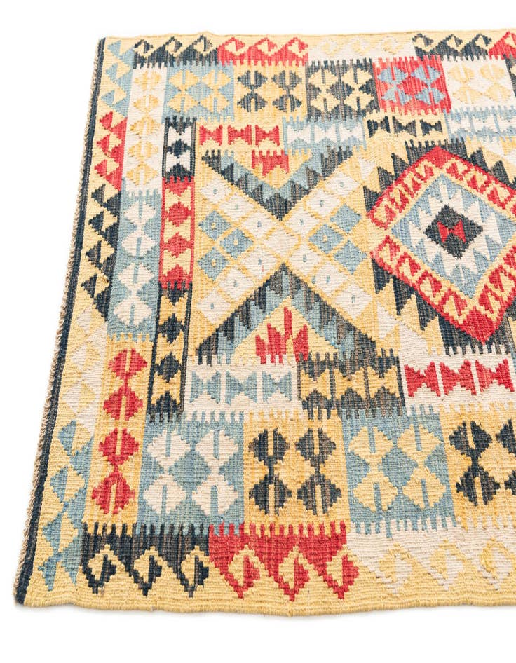 Detail image of  3' 6 x 6' 6  Hand Woven Kilim Maymana Wool Rug
