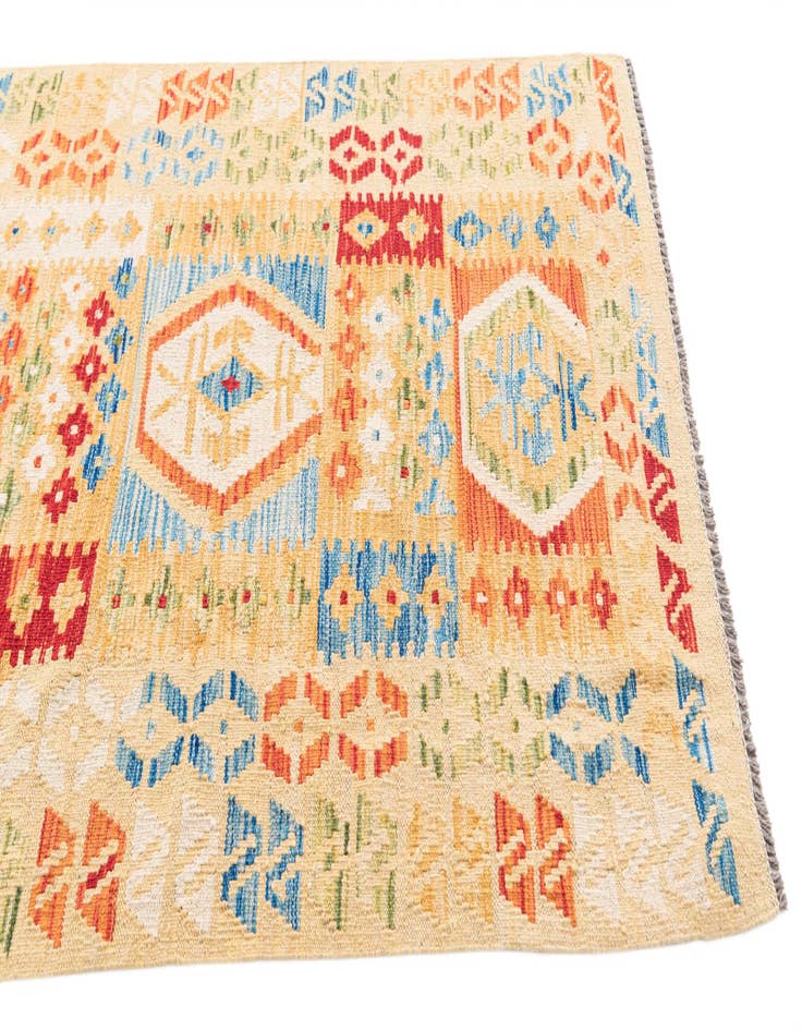 Detail image of  3' 5 x 6' 6  Hand Woven Kilim Maymana Wool Rug
