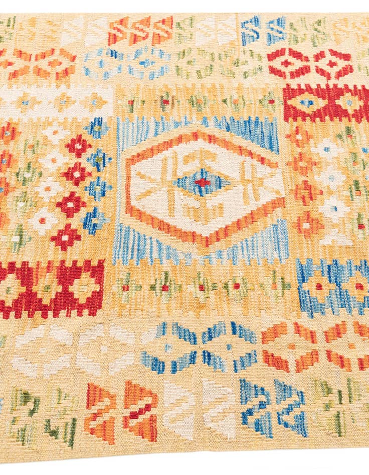 Detail image of  3' 5 x 6' 6  Hand Woven Kilim Maymana Wool Rug