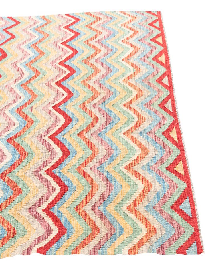 Detail image of  4' 5 x 6'  Hand Woven Kilim Maymana Wool Rug