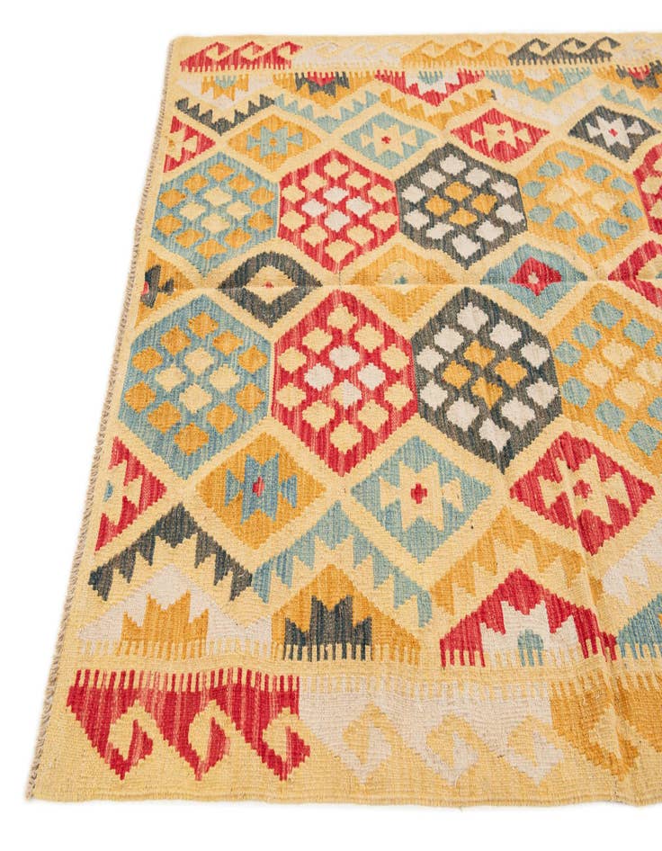 Detail image of  4' 2 x 5' 8  Hand Woven Kilim Maymana Wool Rug
