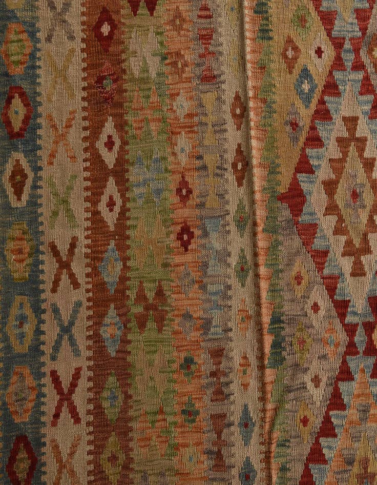Detail image of  20' 5 x 25' 9  Hand Woven Kilim Maymana Wool Rug