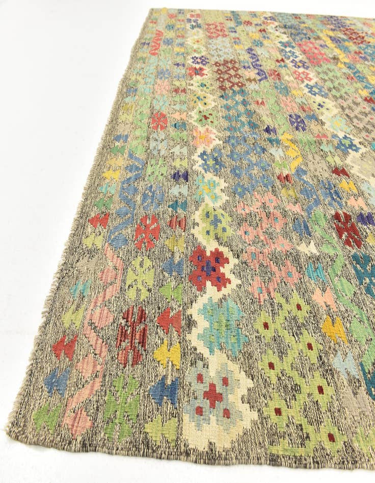 Detail image of  8' 9 x 12'  Hand Woven Kilim Modern Wool Rug