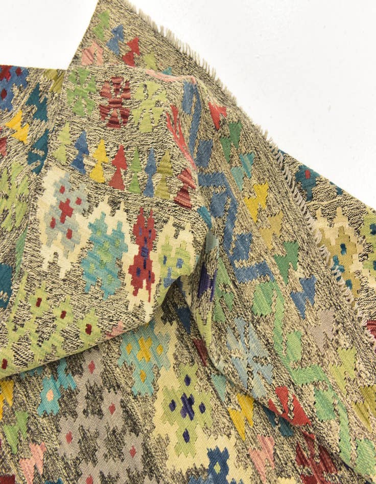 Detail image of  8' 9 x 12'  Hand Woven Kilim Modern Wool Rug