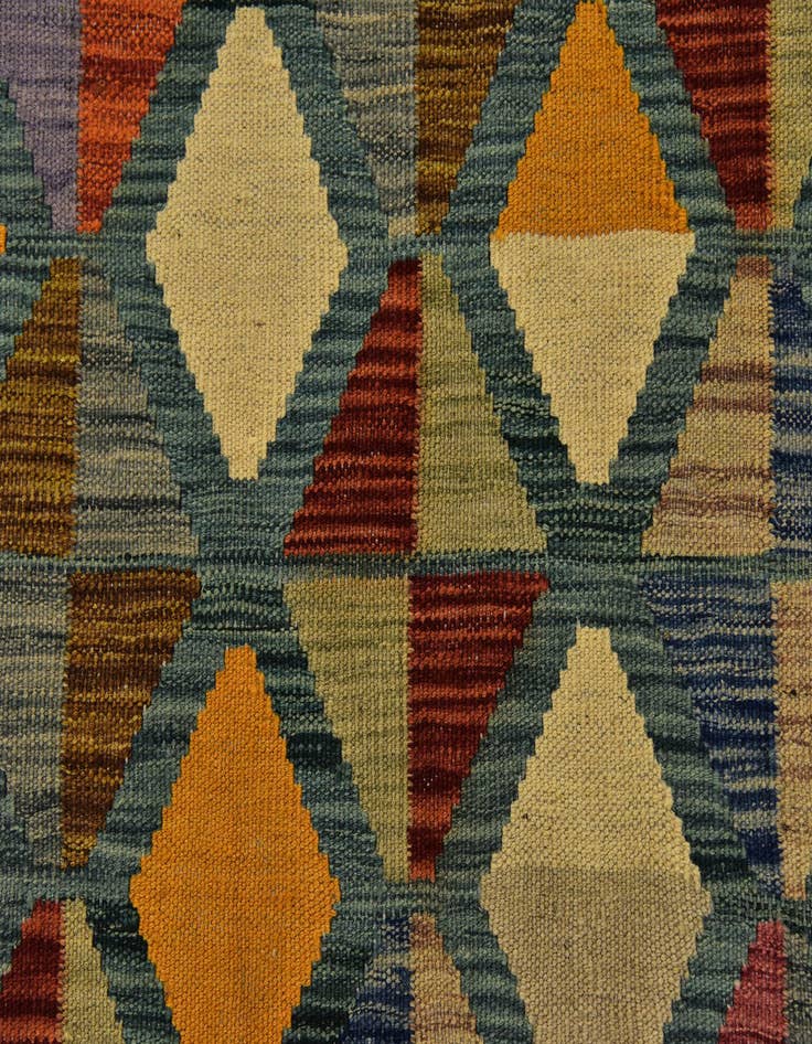 Detail image of  6' 9 x 9' 10  Hand Woven Kilim Modern Wool Rug