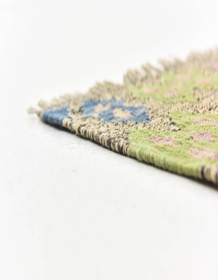 Detail image of  10' 9 x 13'  Hand Woven Kilim Modern Wool Rug