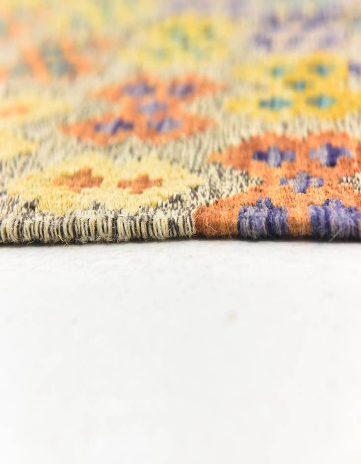 Detail image of  10' 9 x 13'  Hand Woven Kilim Modern Wool Rug