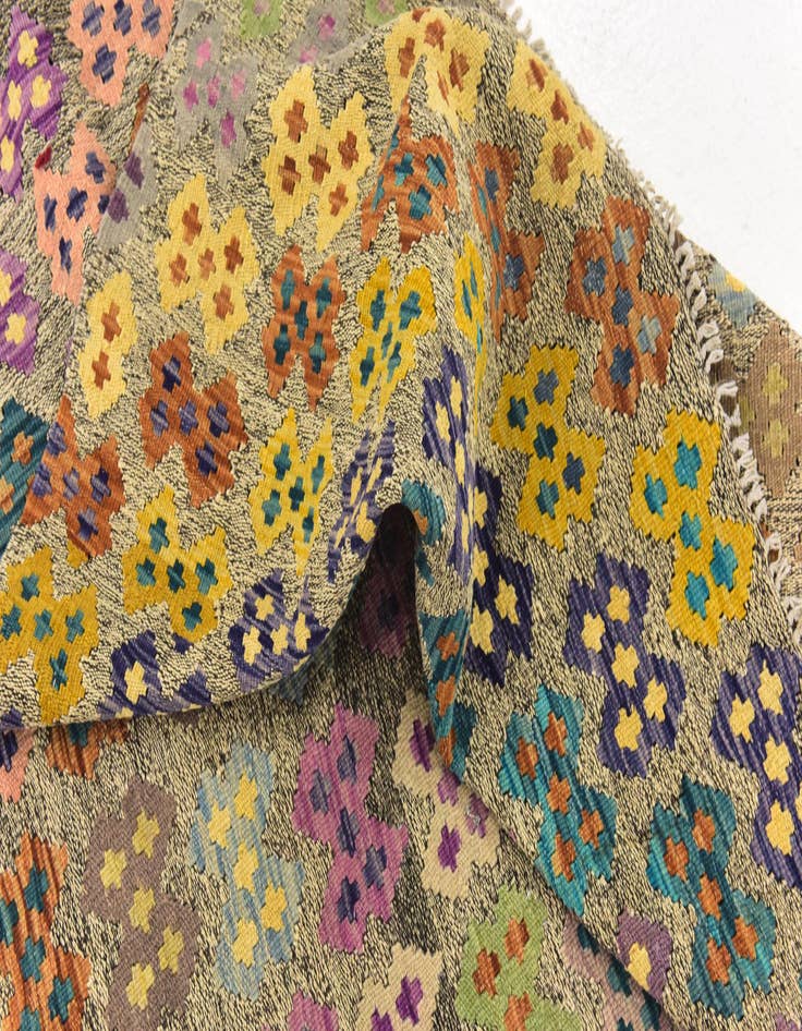 Detail image of  10' 9 x 13'  Hand Woven Kilim Modern Wool Rug