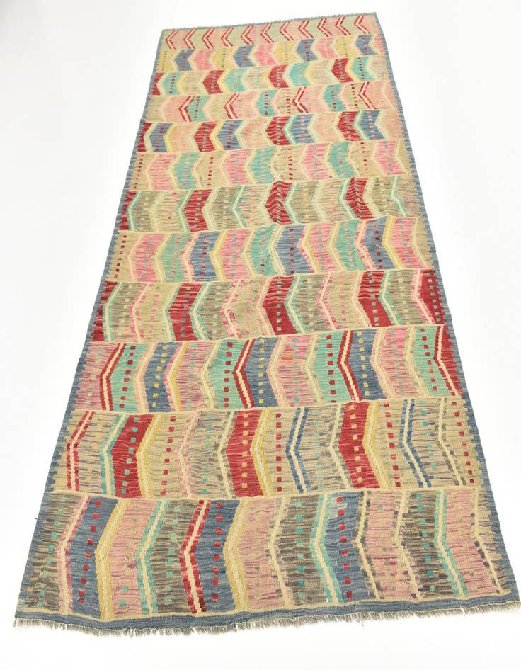 Detail image of  5' 8 x 8'  Hand Woven Kilim Modern Wool Rug