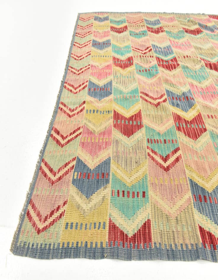 Detail image of  5' 8 x 8'  Hand Woven Kilim Modern Wool Rug