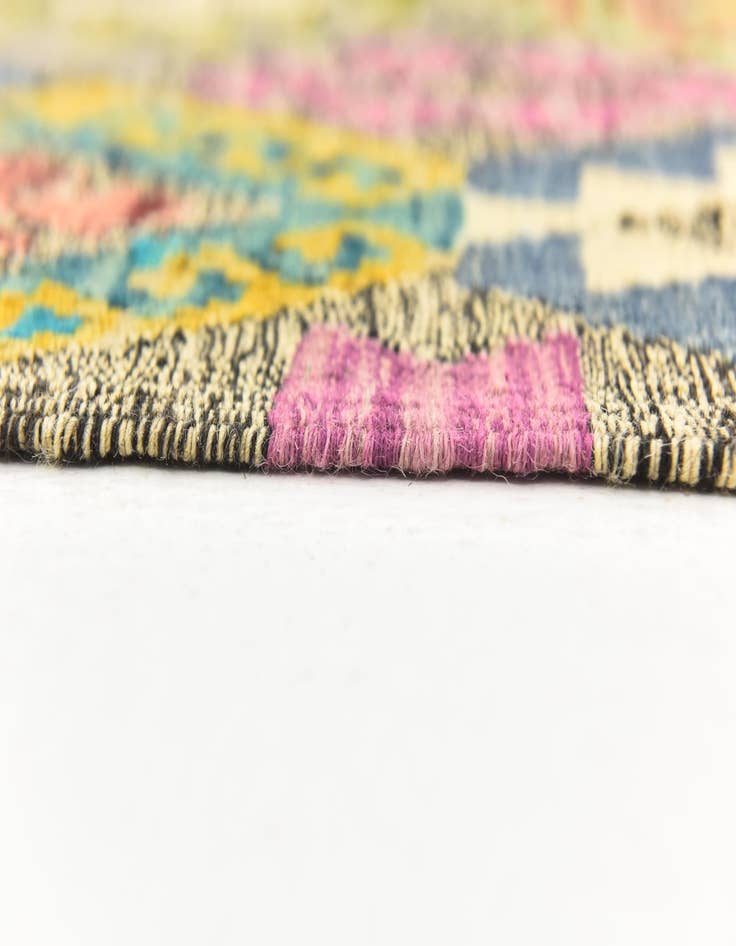 Detail image of  6' 3 x 8' 6  Hand Woven Kilim Modern Wool Rug