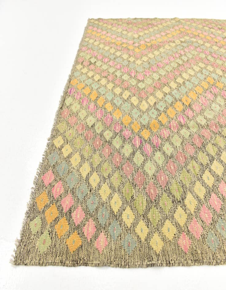 Detail image of  5' 10 x 8'  Hand Woven Kilim Modern Wool Rug