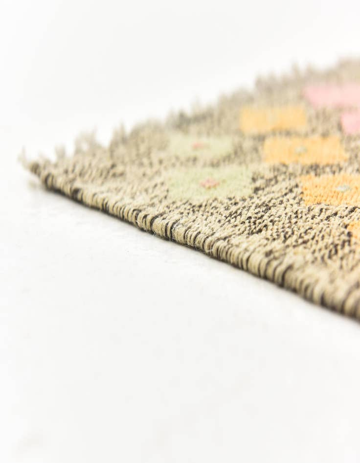 Detail image of  5' 10 x 8'  Hand Woven Kilim Modern Wool Rug