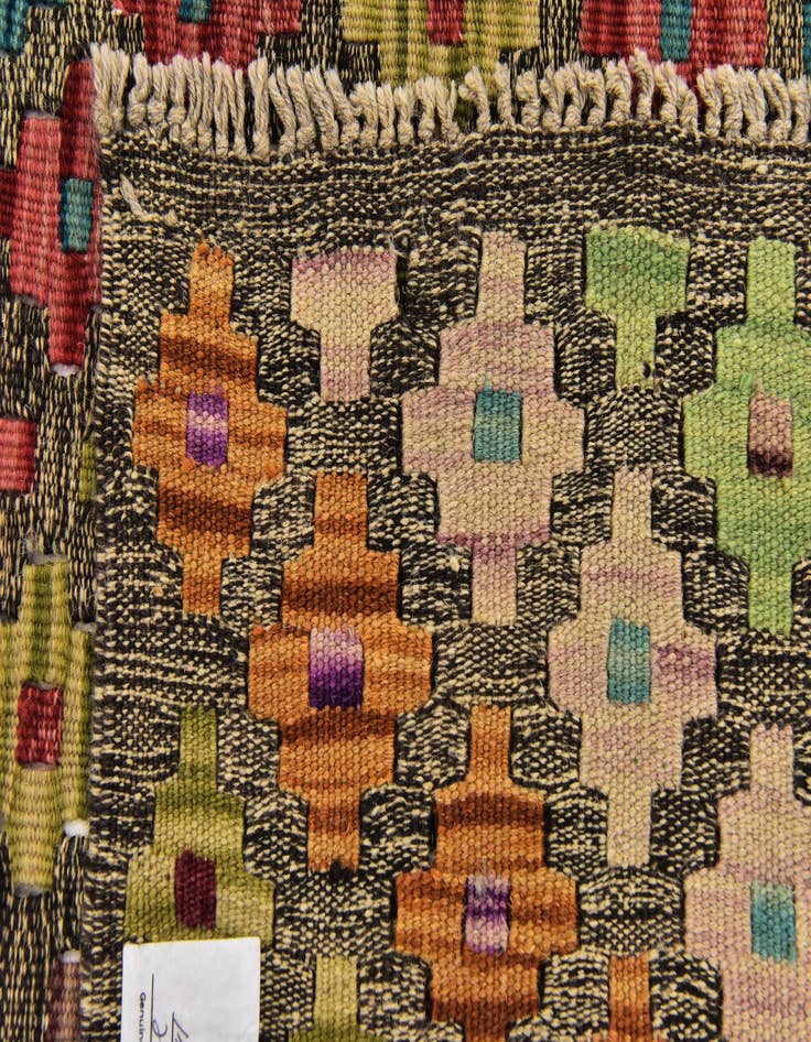 Detail image of  6' 3 x 8'  Hand Woven Kilim Modern Wool Rug