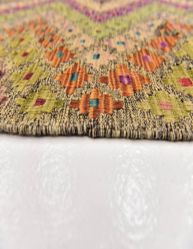 Detail image of  6' 3 x 8'  Hand Woven Kilim Modern Wool Rug