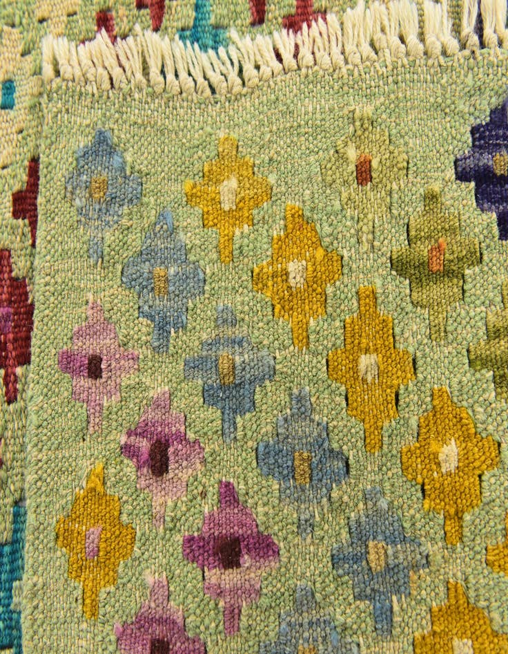 Detail image of  6' 3 x 7' 10  Hand Woven Kilim Modern Wool Rug