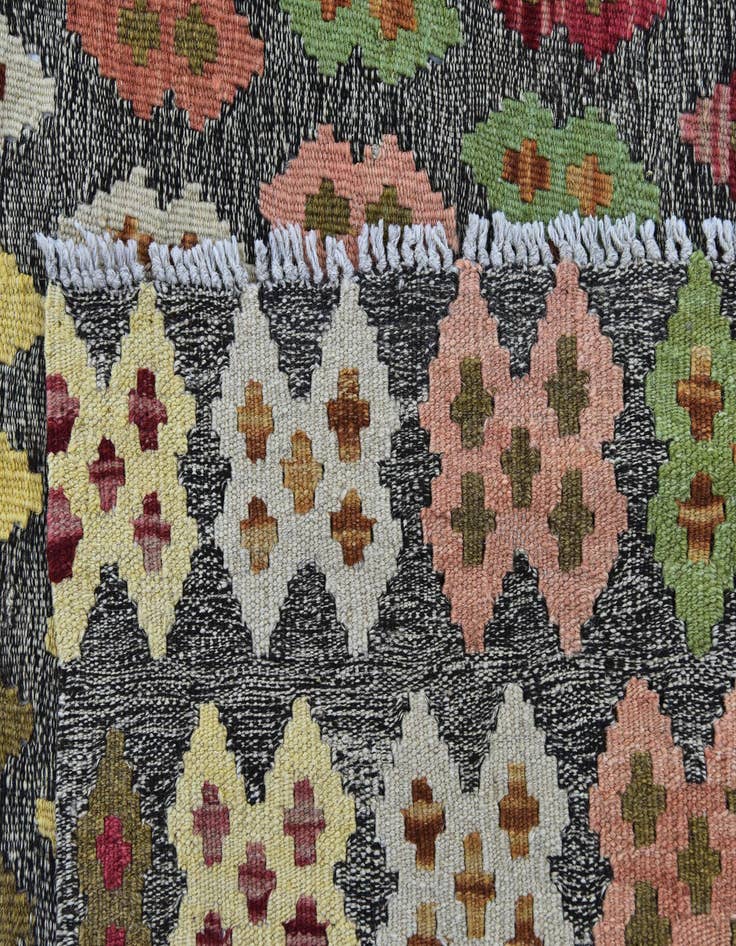 Detail image of  11' x 13'  Hand Woven Kilim Modern Wool Rug