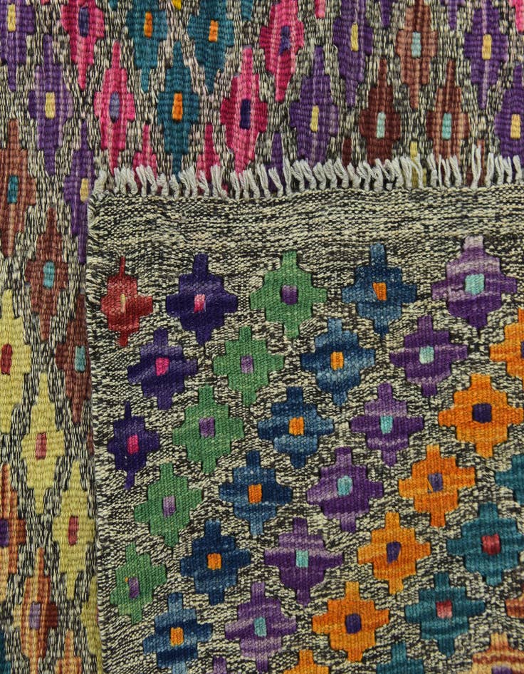 Detail image of  8' 8 x 11' 2  Hand Woven Kilim Modern Wool Rug