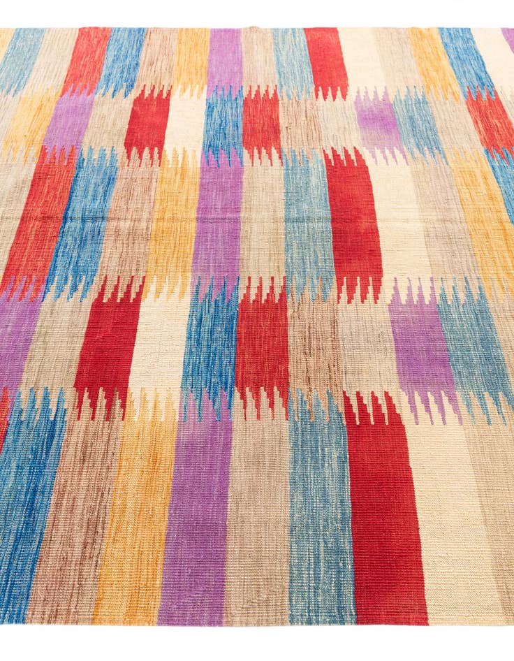 Detail image of  6' 4 x 9' 8  Hand Woven Kilim Modern Wool Rug