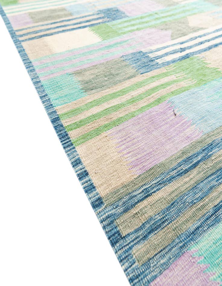 Detail image of  6' 5 x 9' 10  Hand Woven Kilim Modern Wool Rug