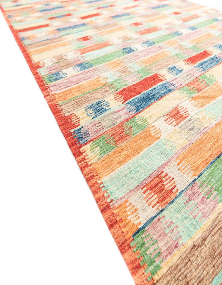 Detail image of  6' 5 x 9' 7  Hand Woven Kilim Modern Wool Rug