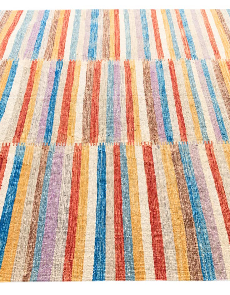 Detail image of  6' 10 x 9' 7  Hand Woven Kilim Modern Wool Rug