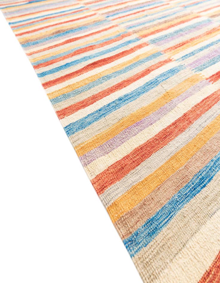 Detail image of  6' 10 x 9' 7  Hand Woven Kilim Modern Wool Rug