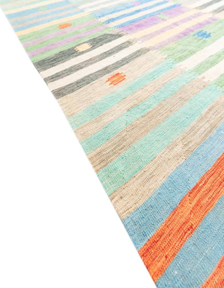 Detail image of  6' 7 x 9' 8  Hand Woven Kilim Modern Wool Rug