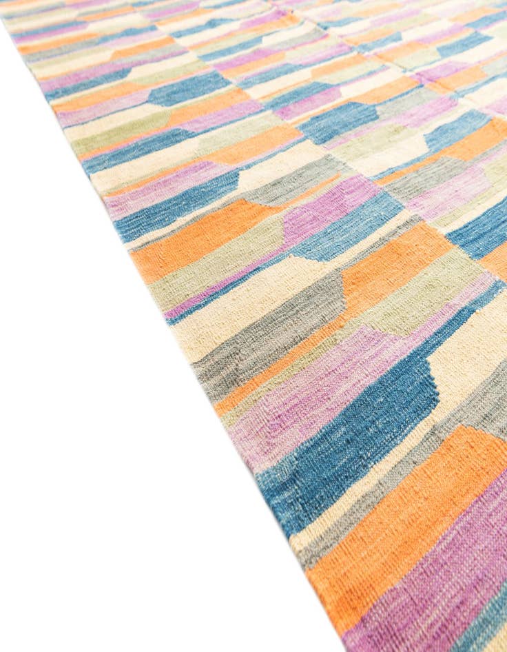 Detail image of  6' 7 x 9' 10  Hand Woven Kilim Modern Wool Rug