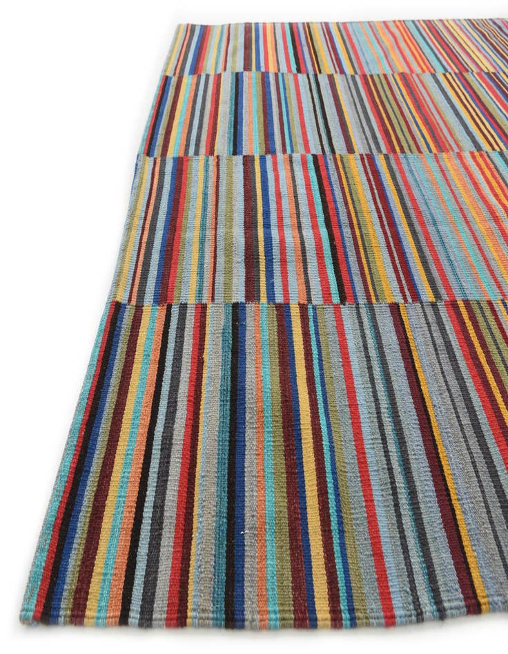 Detail image of  5' 8 x 7' 8  Hand Woven Kilim Modern Wool Rug