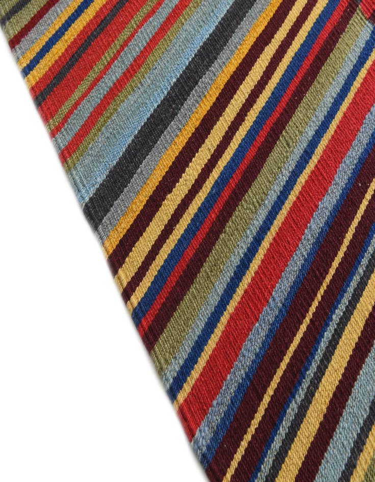 Detail image of  5' 8 x 7' 8  Hand Woven Kilim Modern Wool Rug