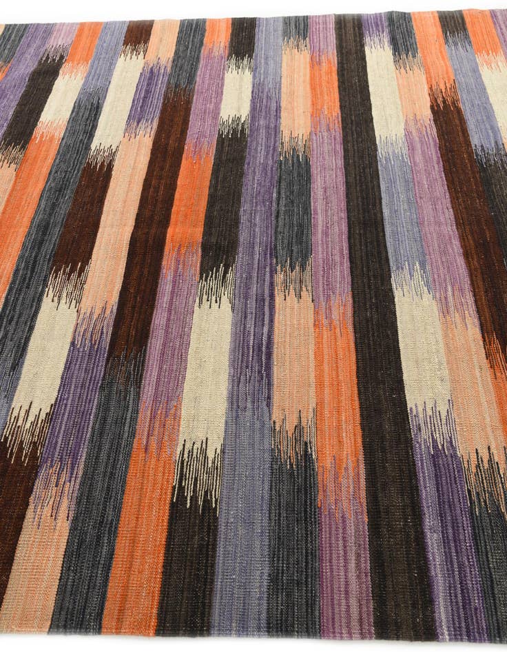 Detail image of  7' x 9' 3  Hand Woven Kilim Modern Wool Rug
